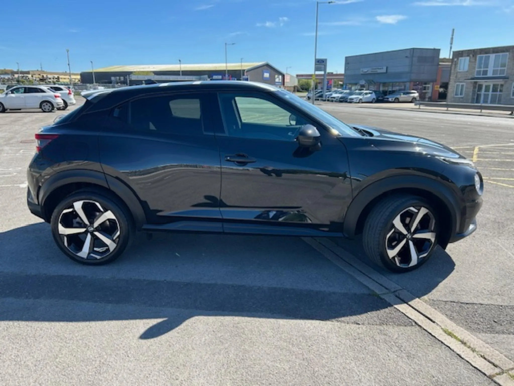 Nissan Juke 1.0 Dig-t Tekna Suv Euro 6 Ss EY22RZR Black #2