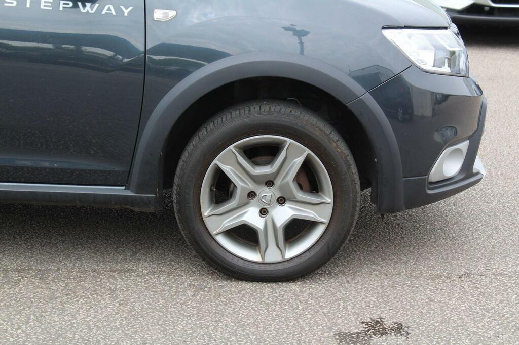 Dacia Sandero Stepway Hatchback 0.9 Tce Essential Euro 6 Ss 2018 SB68BVR Grey #4