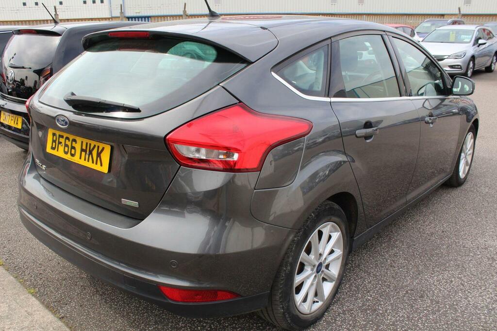 Ford Focus Hatchback 1.0T Ecoboost Titanium Euro 6 Ss BF66HKK Grey #3