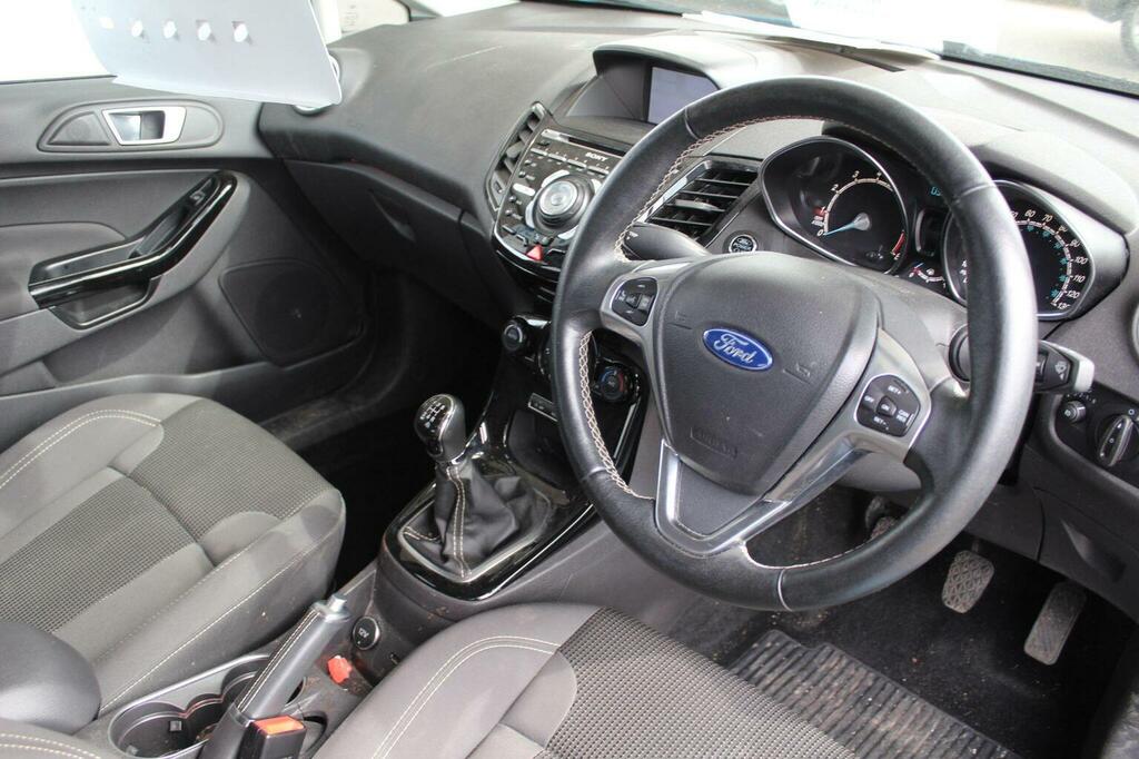 Ford Fiesta Hatchback 1.0T Ecoboost Titanium Euro 6 Ss FY66HPZ Blue #2