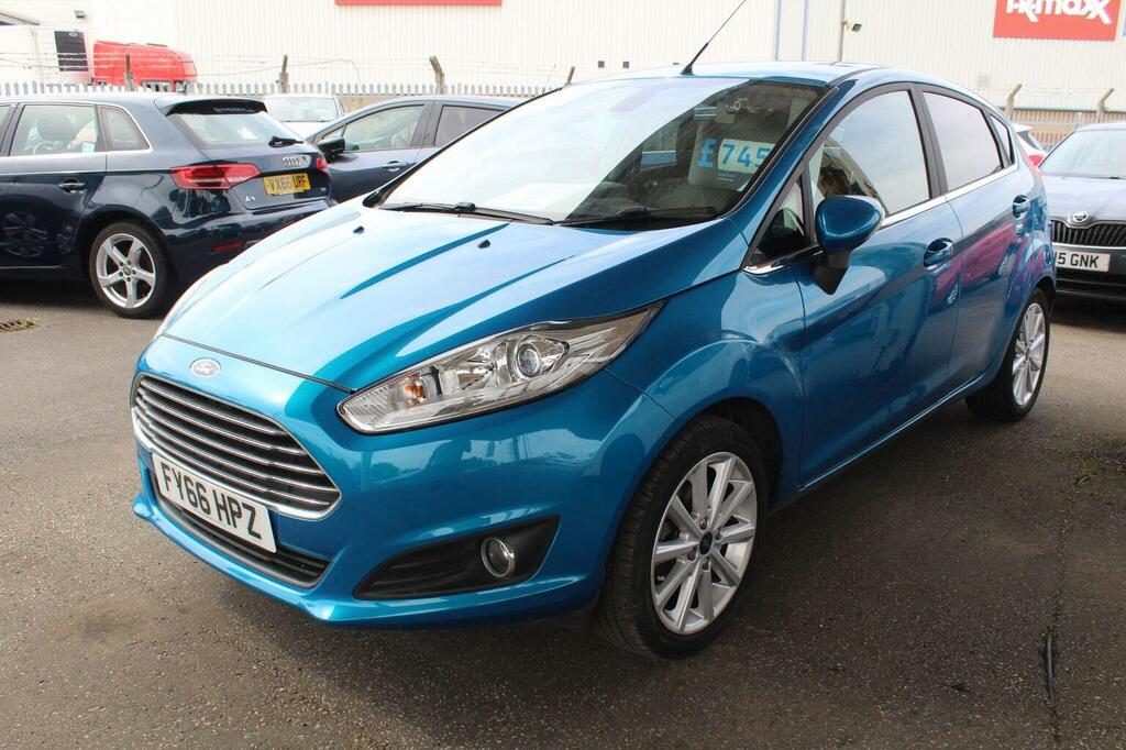 Ford Fiesta Hatchback 1.0T Ecoboost Titanium Euro 6 Ss Blue