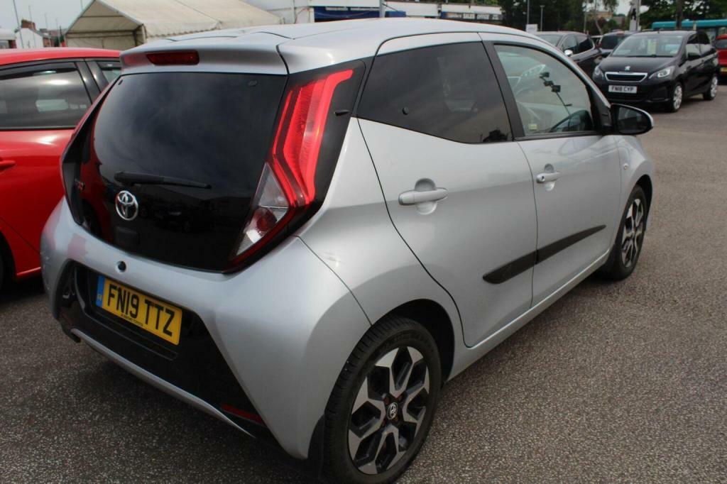 Toyota Aygo Hatchback 1.0 Vvt-i X-plore Euro 6 201919 FN19TTZ Silver #5