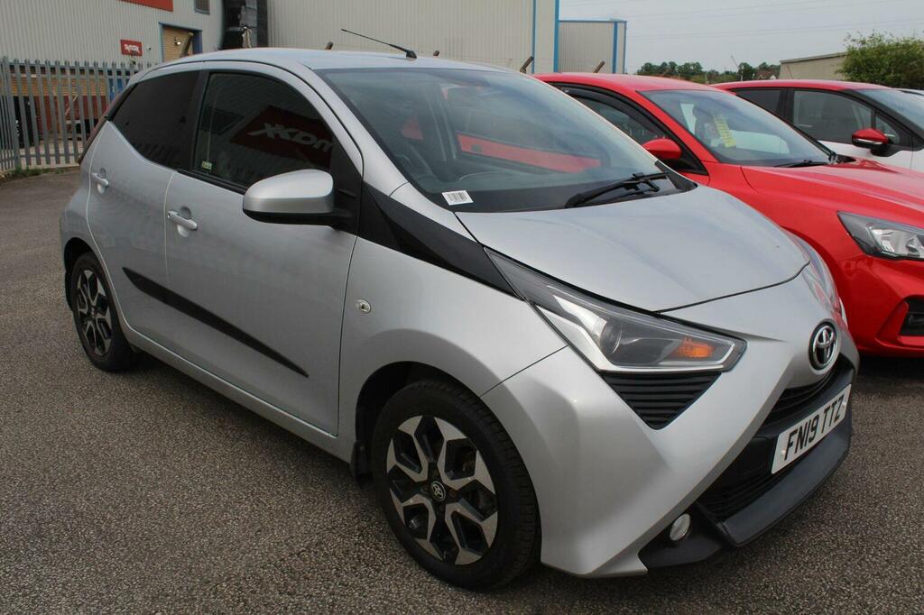 Toyota Aygo Hatchback 1.0 Vvt-i X-plore Euro 6 201919 Silver