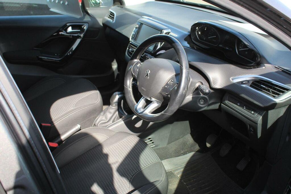 Peugeot 208 Hatchback 1.2 Puretech Tech Edition Euro 6 Ss 5 DE68RYY Grey #3