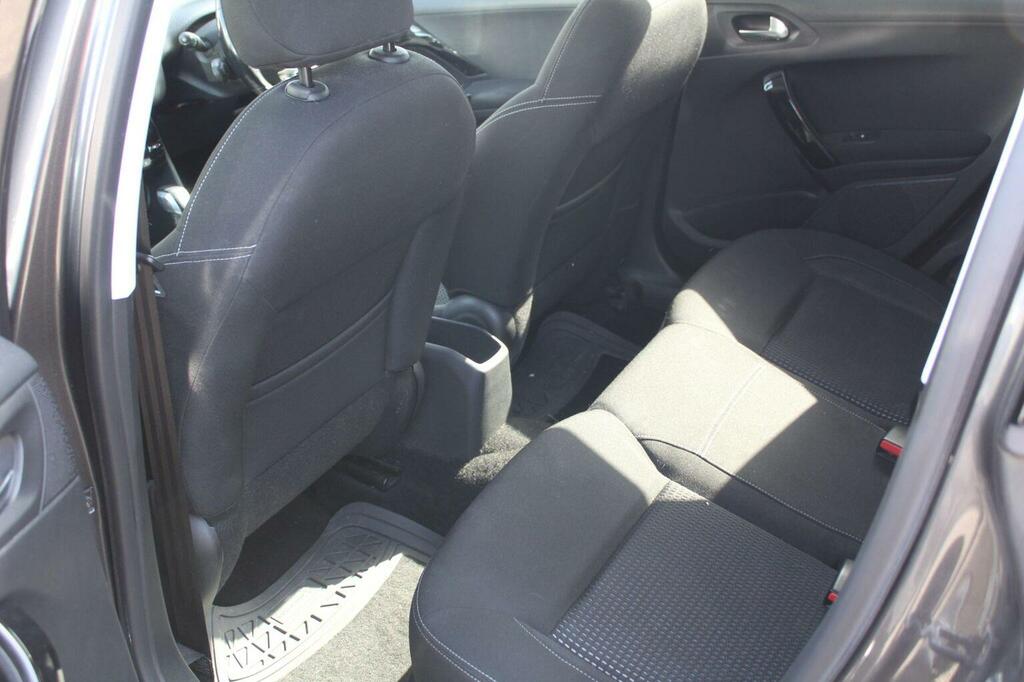 Peugeot 208 Hatchback 1.2 Puretech Tech Edition Euro 6 Ss 5 DE68RYY Grey #5