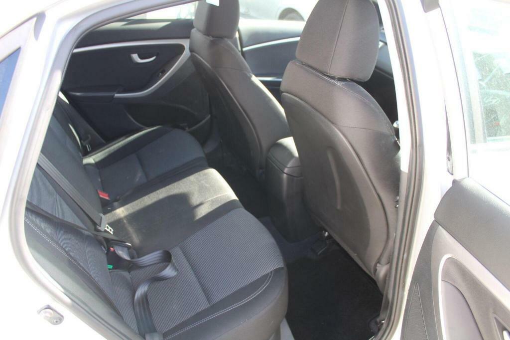 Hyundai I30 Hatchback 1.4 Active Euro 5 201464 Silver #5