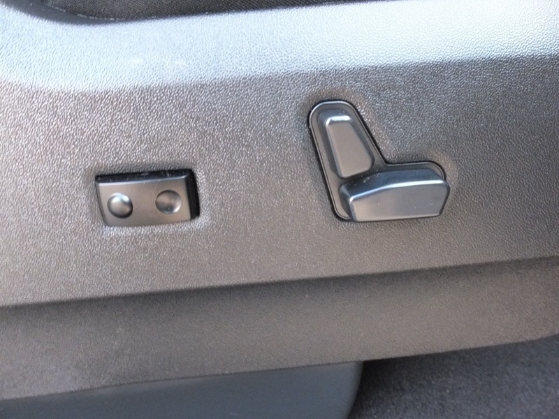 Chrysler Grand Voyager Limited Crd Silver #29