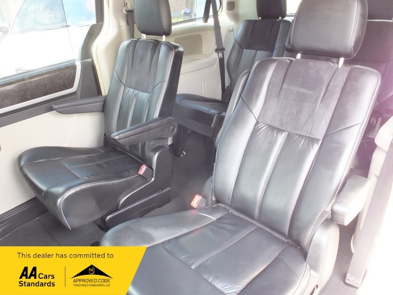 Chrysler Grand Voyager Limited Crd Silver #11