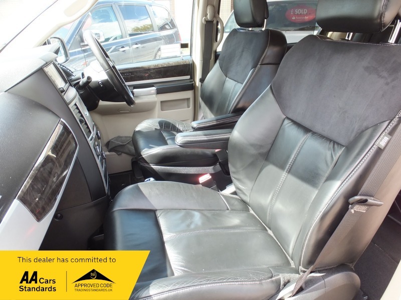Chrysler Grand Voyager Limited Crd Silver #13