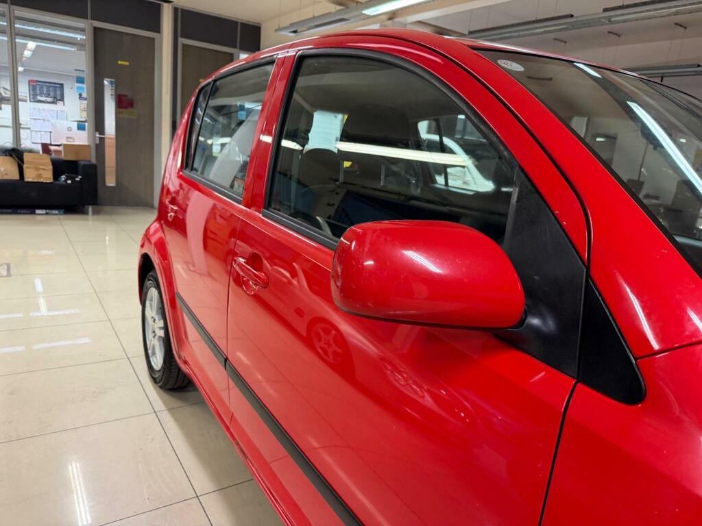 Daihatsu Sirion Hatchback Red #14