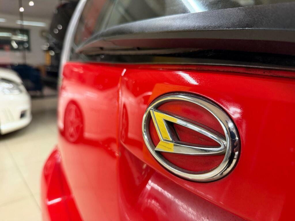 Daihatsu Sirion Hatchback Red #8
