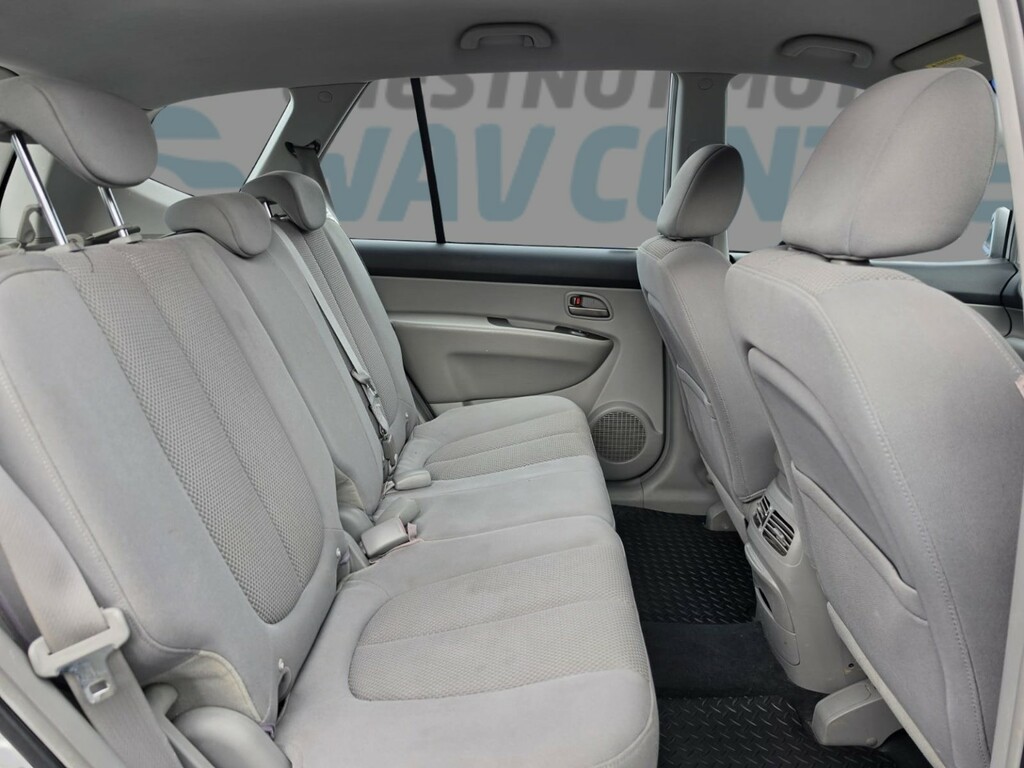 Kia Carens Ls Black #16