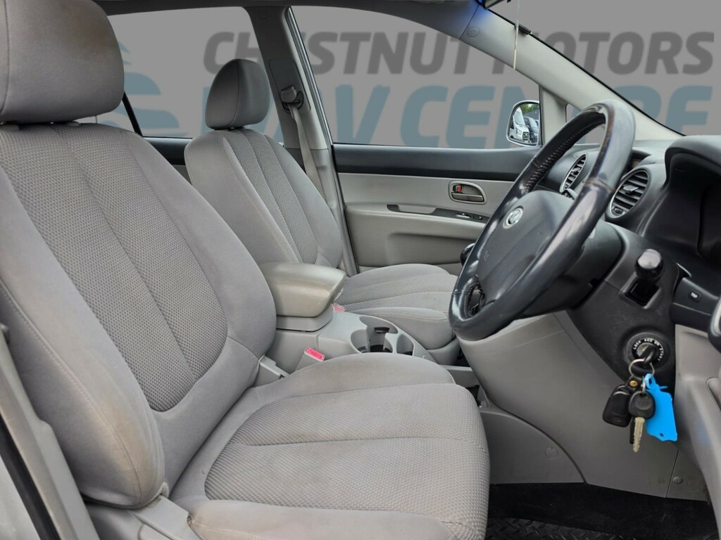 Kia Carens Ls Black #15