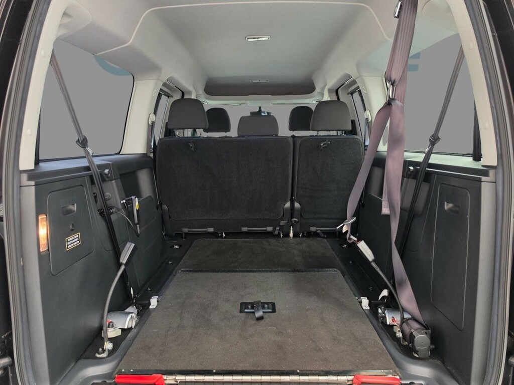 Volkswagen Caddy Maxi Life Wheelchair Accessible Vehicle Caddy Maxi Wav Wheel Purple #6