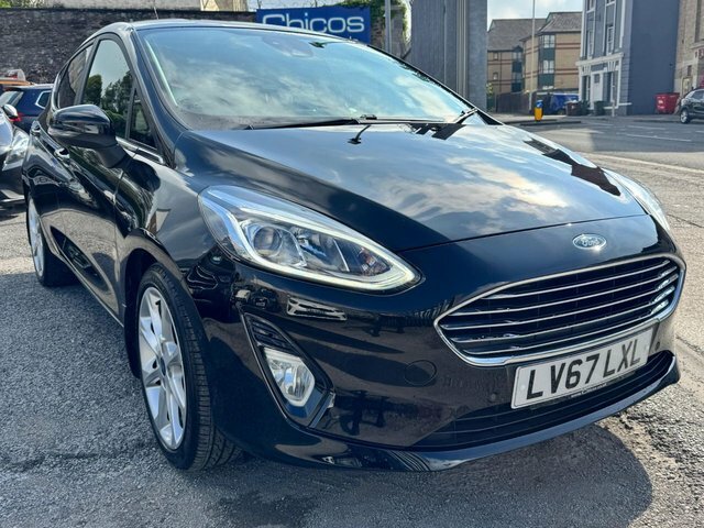 Ford Fiesta 2017 1.0T Ecoboost Titanium Hatchback M LV67LXL Black #4