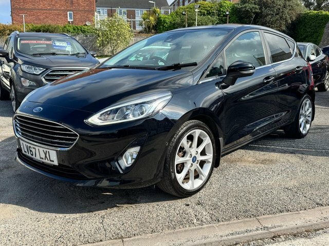 Ford Fiesta 2017 1.0T Ecoboost Titanium Hatchback M LV67LXL Black #3