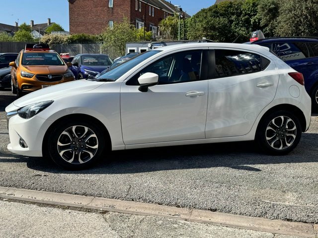 Mazda 2 2017 1.5 Skyactiv-g Tech Edition Hatchback Pet BV67HAU White #3