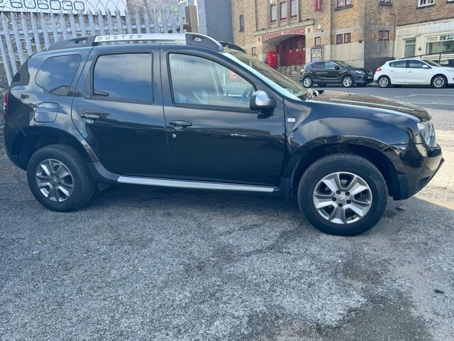 Dacia Duster 2017 1.5 Dci Laureate Suv 4Wd Eu DH66NWC Black #2