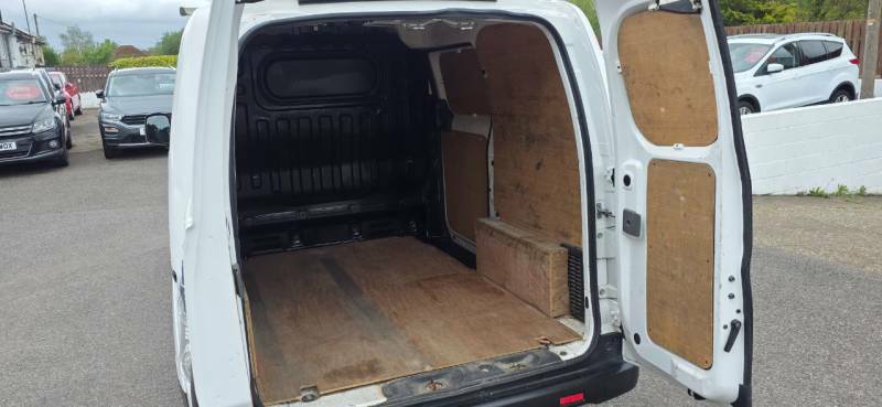 Nissan e-NV200 Combi White #11