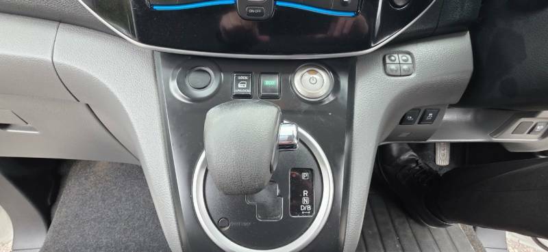 Nissan e-NV200 Combi White #18
