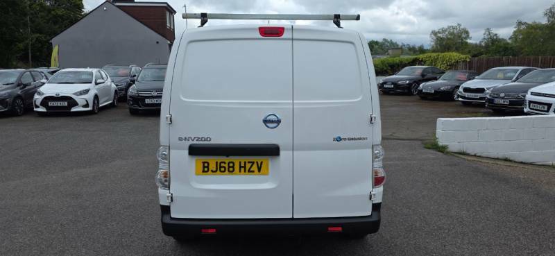 Nissan e-NV200 Combi White #9