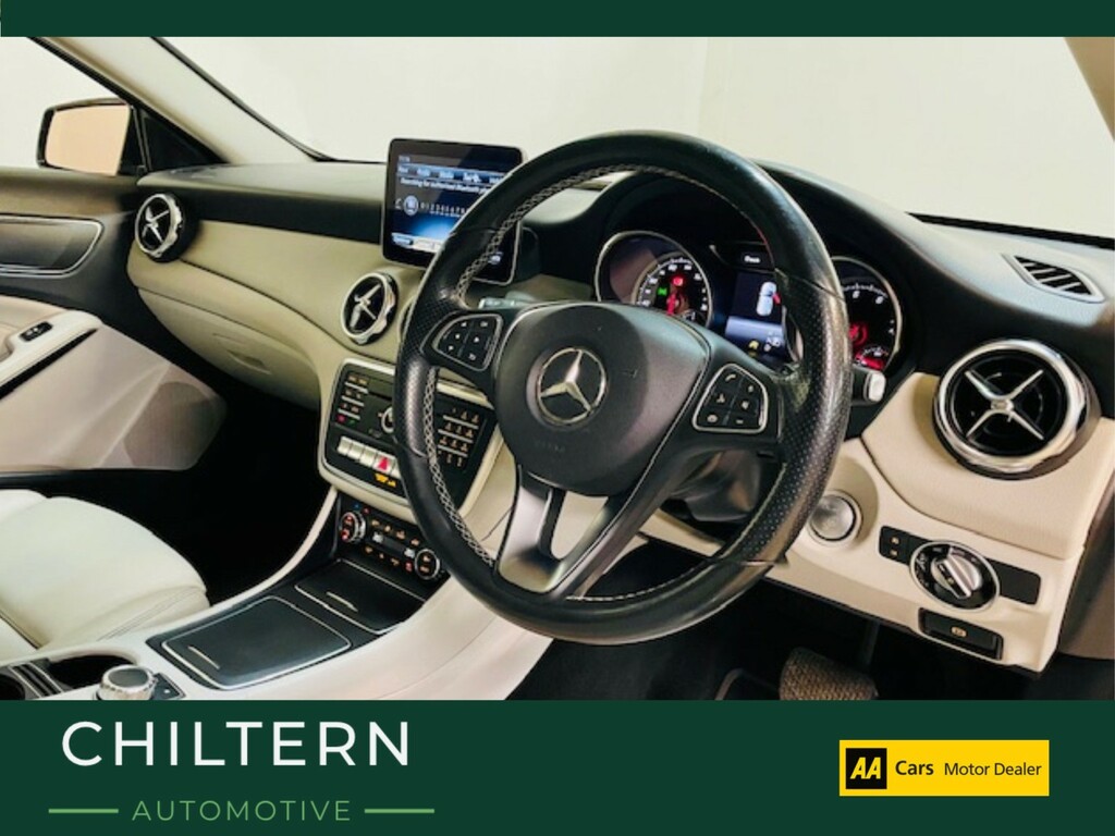 Mercedes-Benz GLA Class 1.6 Gla200 Sport 2018 OU18KGG Blue #3