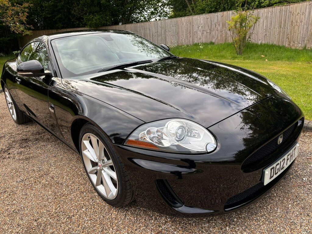 Jaguar XK V8 Former Keepers-low White #2