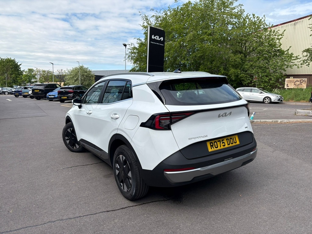 Kia Sportage 1.6T Gdi Hev Pure R075DOU White #4