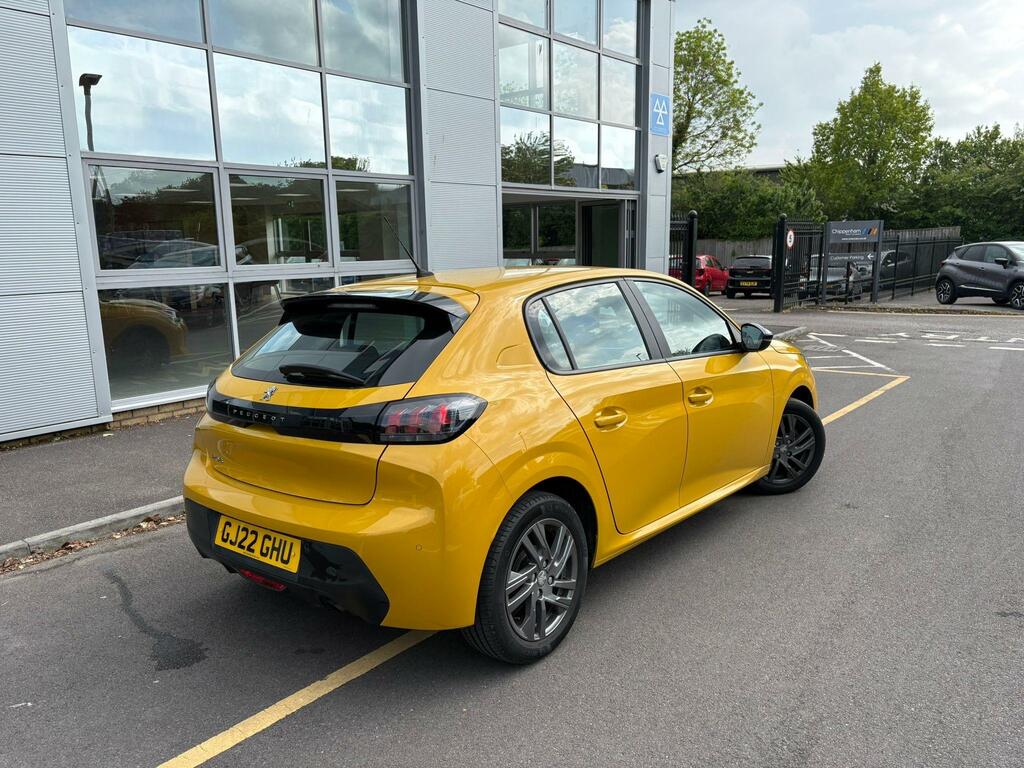 Peugeot 208 1.2 Puretech Active Premium GJ22GHU Yellow #3