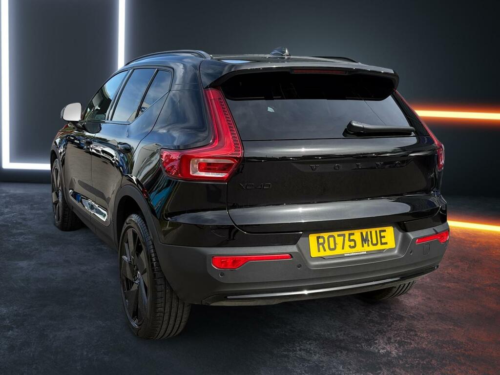 Volvo XC40 2.0 B4p Plus Black Edition RO75MUE Black #3