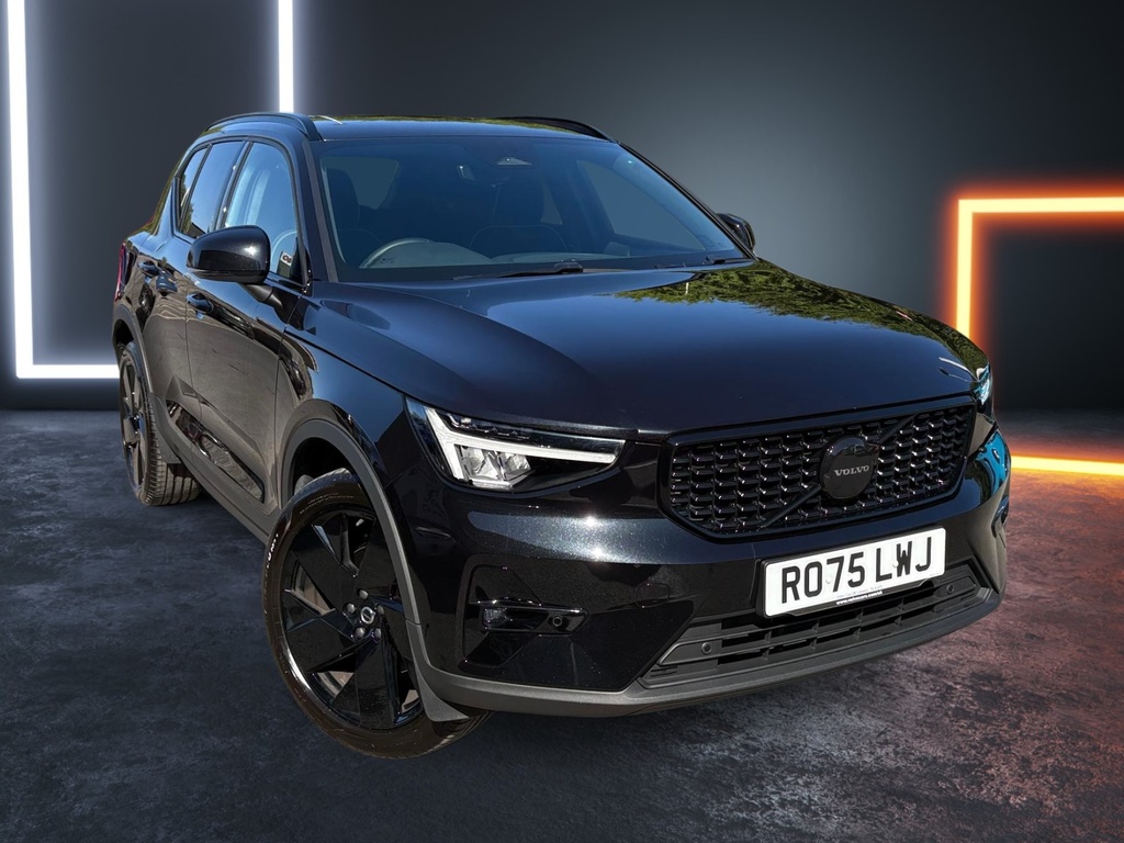 Volvo XC40 2.0 B4p Plus Black Edition Black