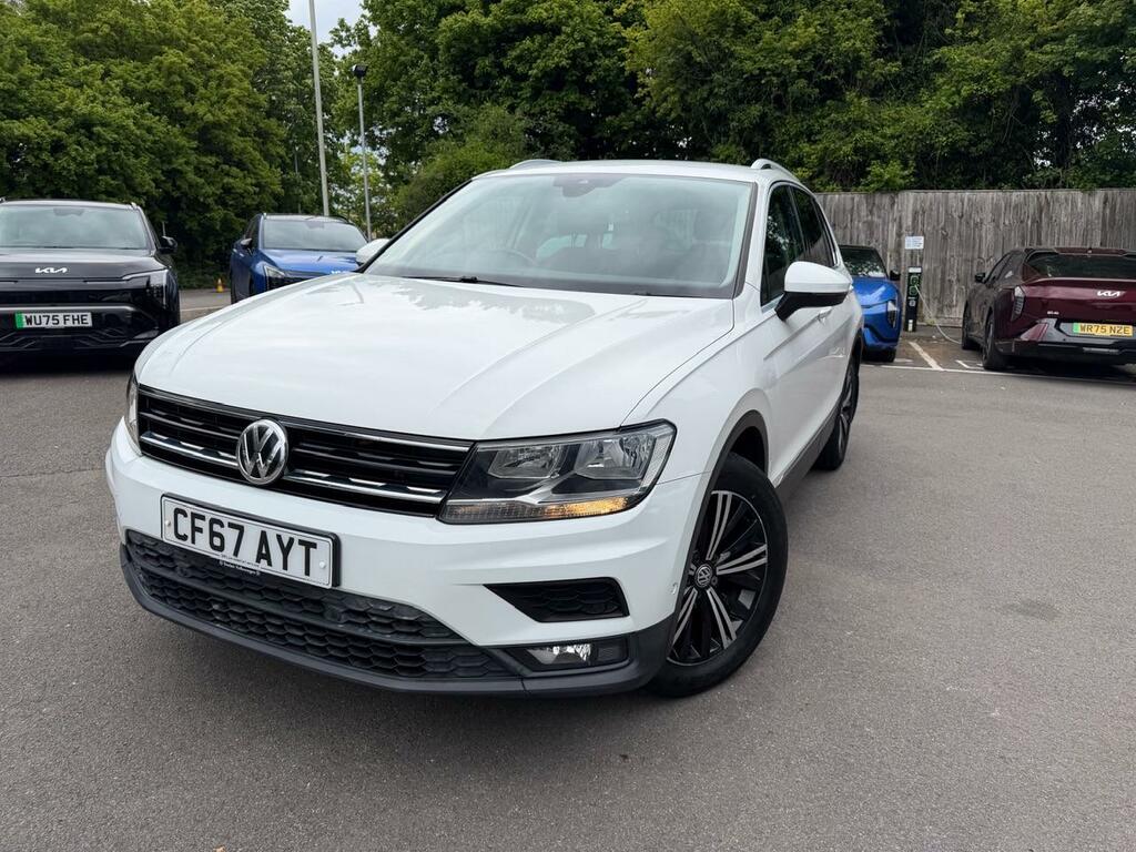 Volkswagen Tiguan 2.0 Tdi 150 Se Nav Dsg CF67AYT White #3