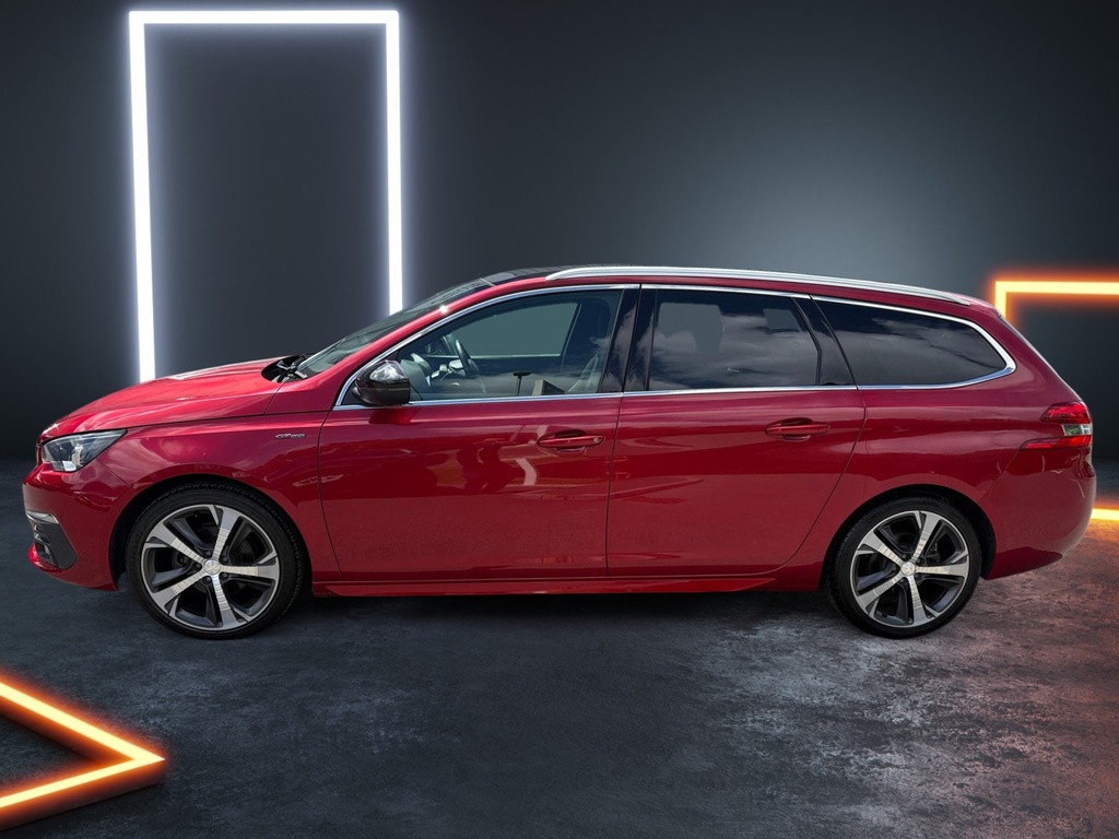 Peugeot 308 1.5 Bluehdi 130 Gt Line Red #2