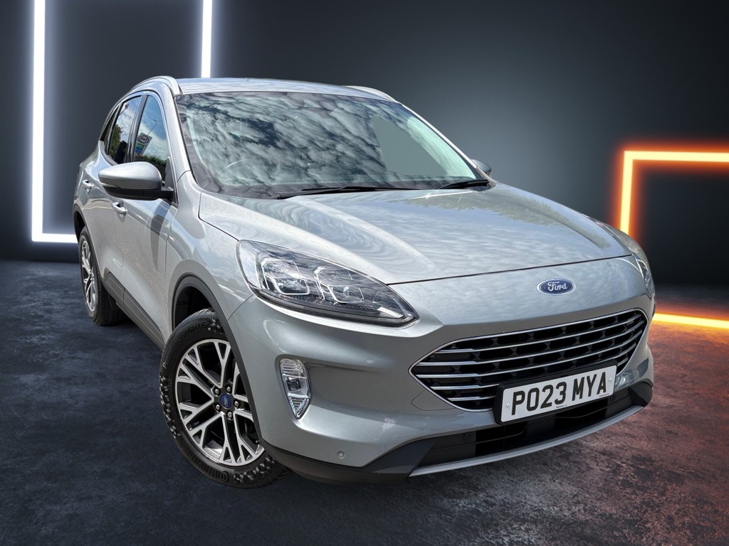 Ford Kuga 1.5 Ecoboost 150 Titanium Edition Silver