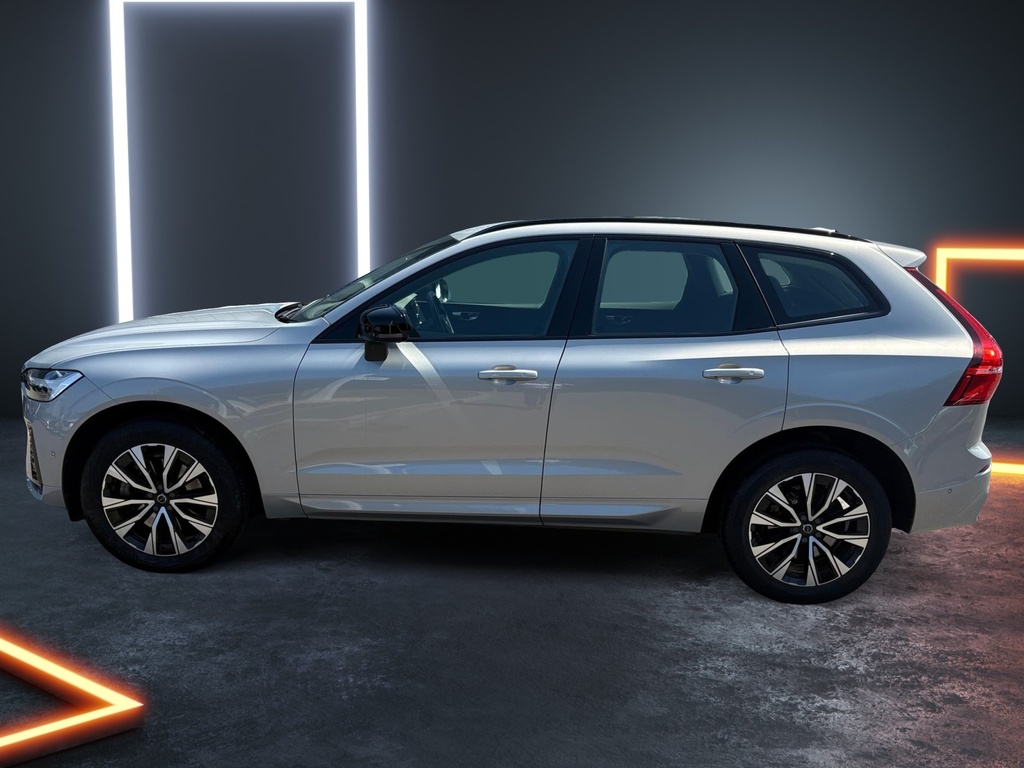 Volvo XC60 2.0 B5p Plus Dark Awd Geartronic EF73MBX Silver #2
