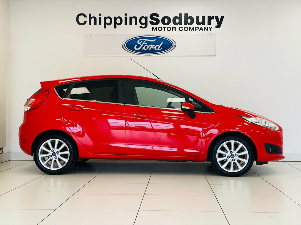 Ford Fiesta Ecoboost Titanium Hatchback Euro LG16CKN Red #3