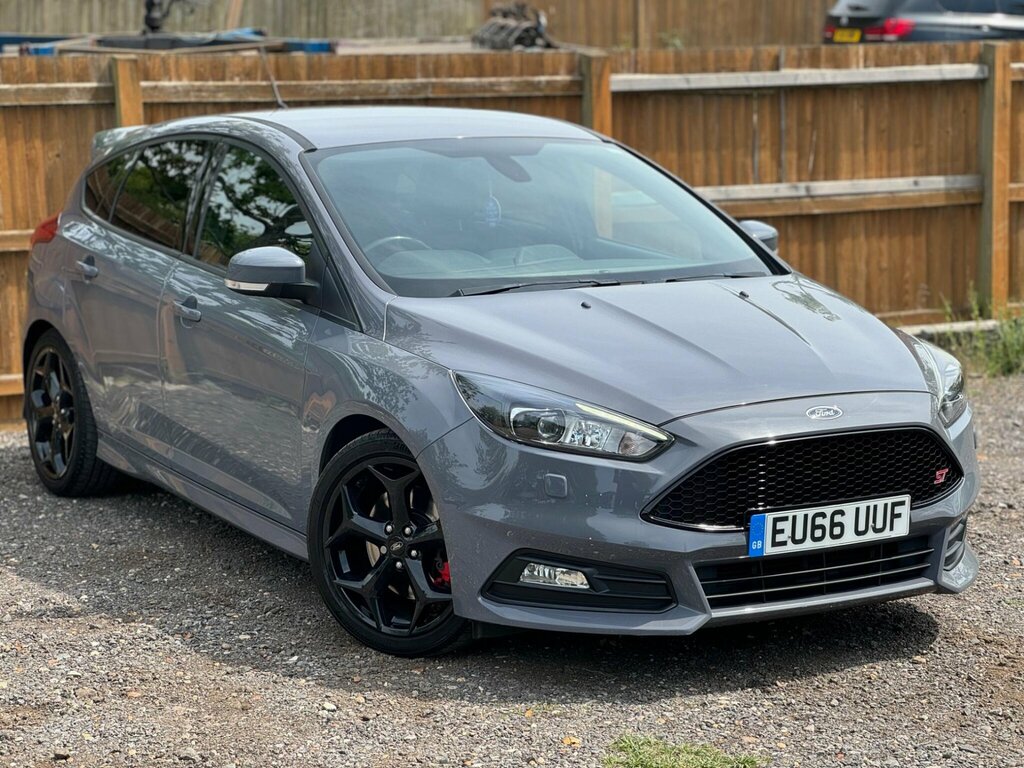 Ford Focus 2.0T Ecoboost St-3 Euro 6 Ss Grey