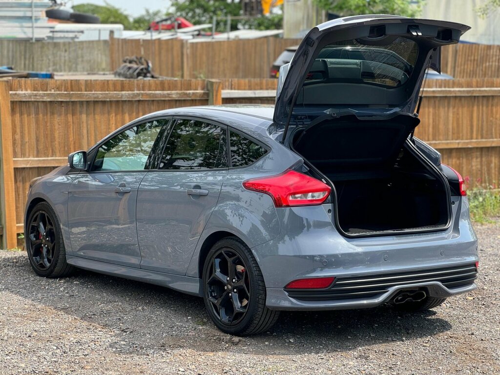 Ford Focus 2.0T Ecoboost St-3 Euro 6 Ss EU66UUF Grey #4