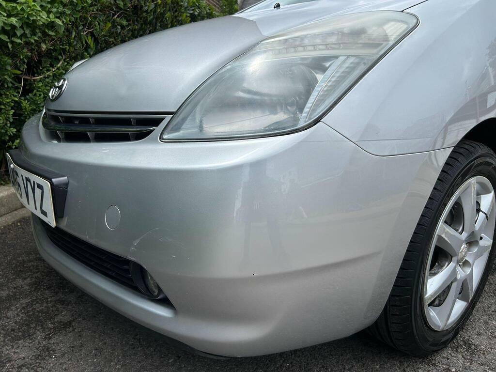 Toyota Prius Black #75