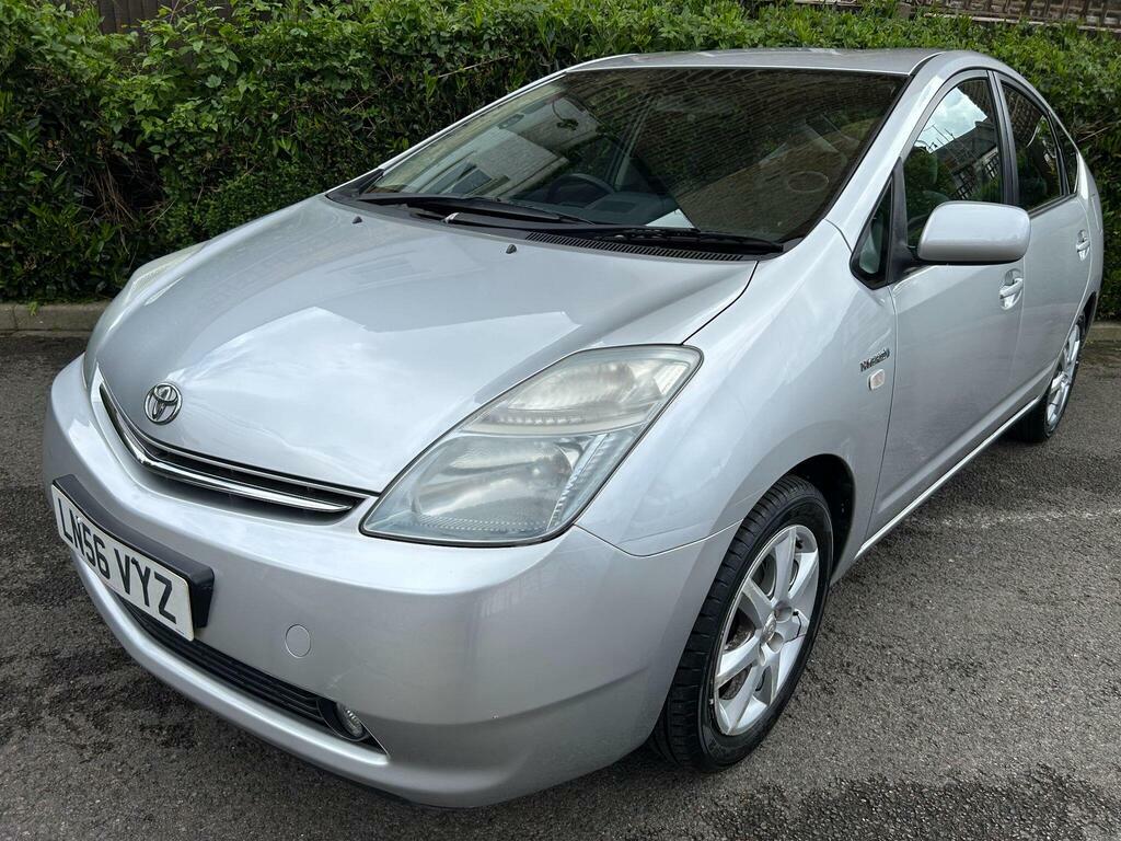 Toyota Prius Black #10