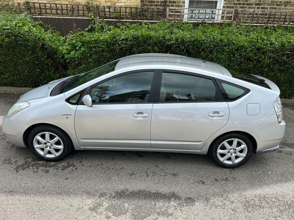 Toyota Prius Black #58