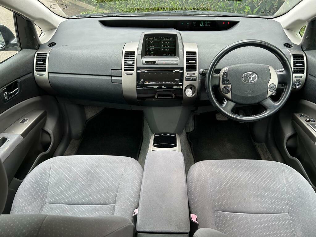 Toyota Prius Black #15
