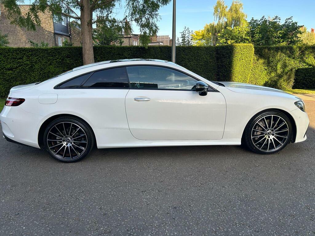 Mercedes-Benz E Class 2.0 E300h Mhev Amg Line Night Edition Premium Plu White #5