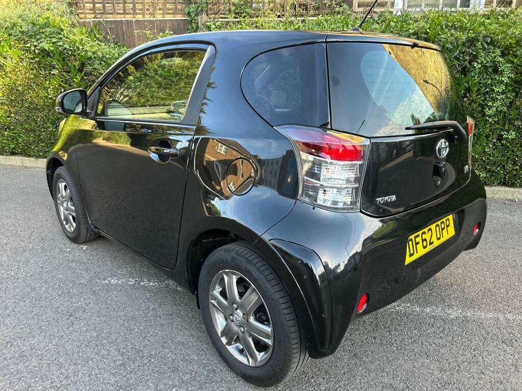 Toyota IQ 1.0 Vvt-i 2 Multidrive Euro 5 Black #4