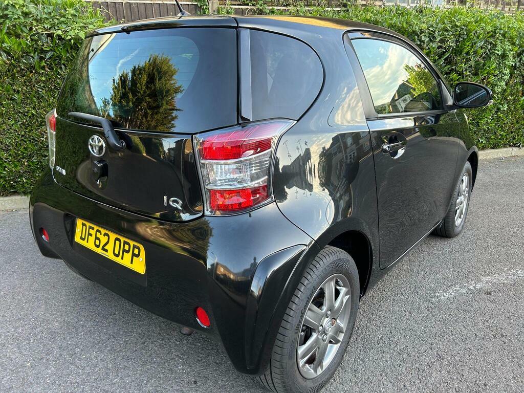 Toyota IQ 1.0 Vvt-i 2 Multidrive Euro 5 Black #2