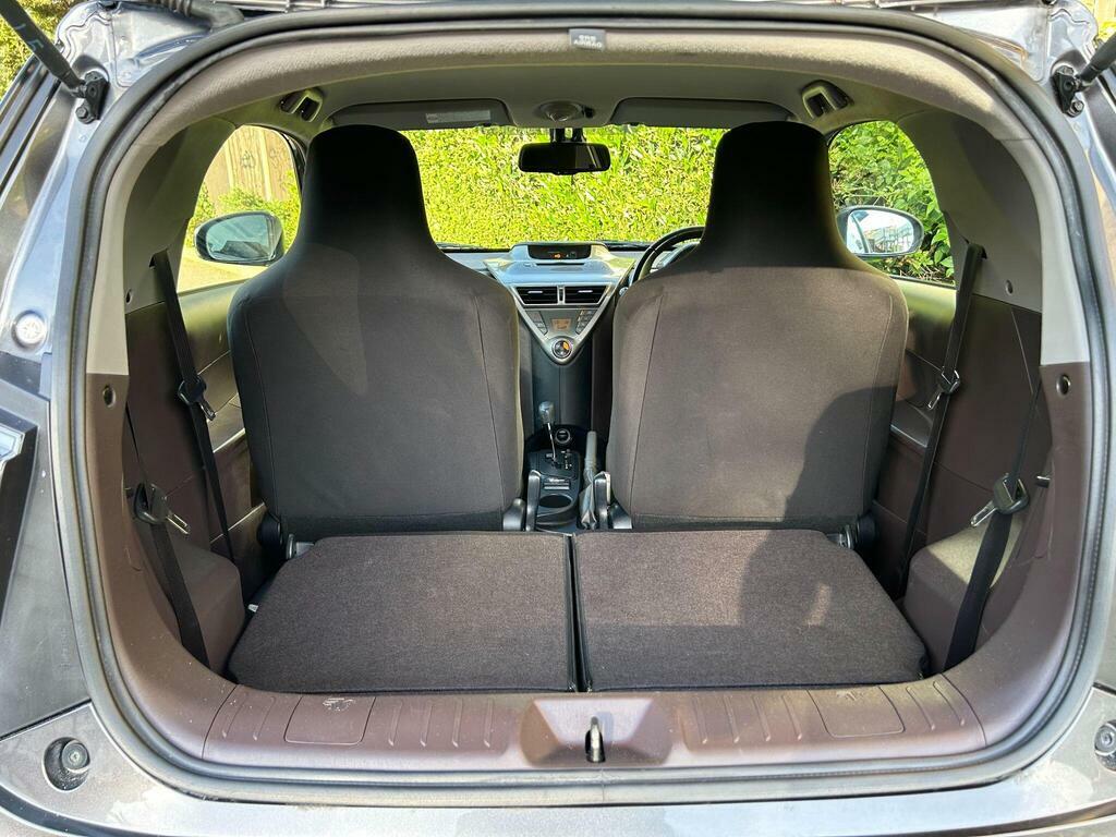 Toyota IQ 1.0 Vvt-i Hatchback White #42