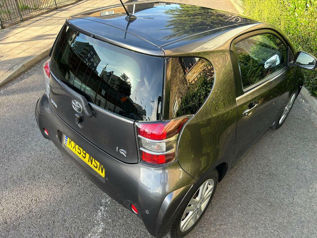 Toyota IQ 1.0 Vvt-i Hatchback White #68