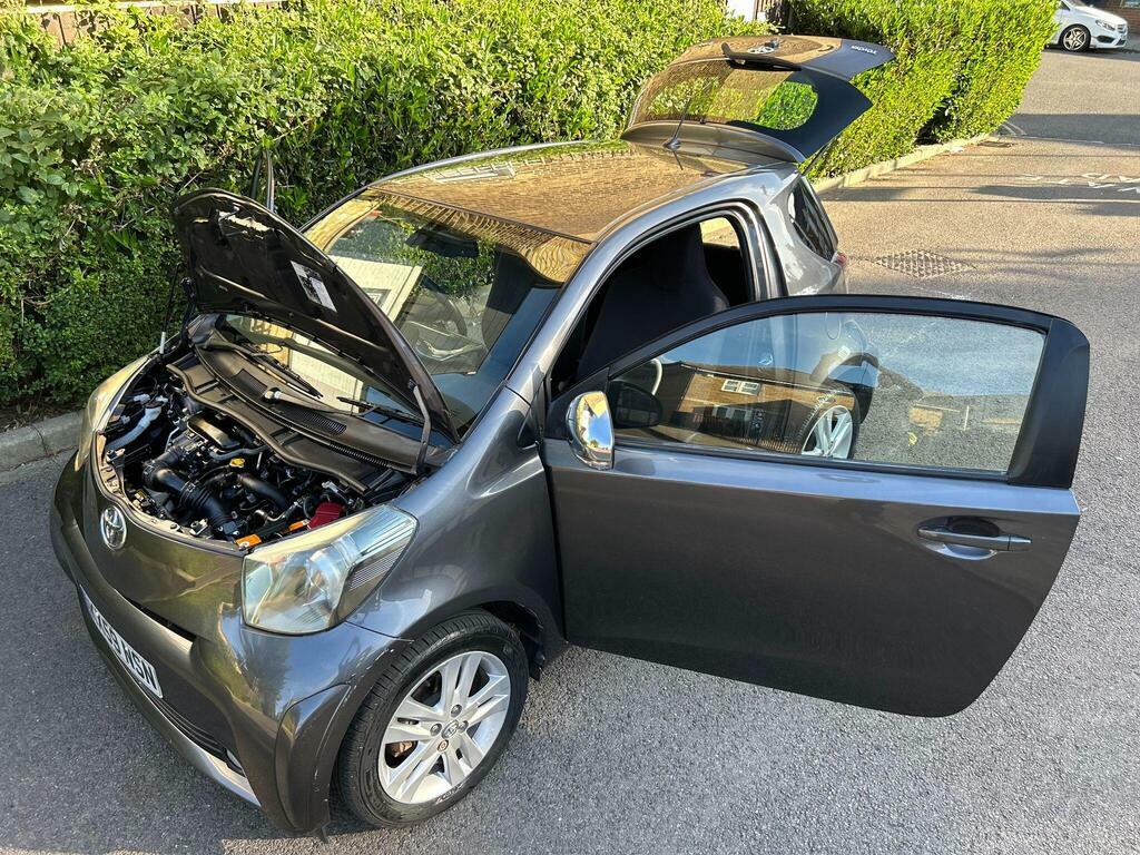 Toyota IQ 1.0 Vvt-i Hatchback White #76
