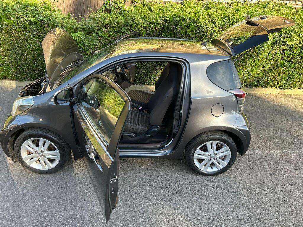 Toyota IQ 1.0 Vvt-i Hatchback White #73