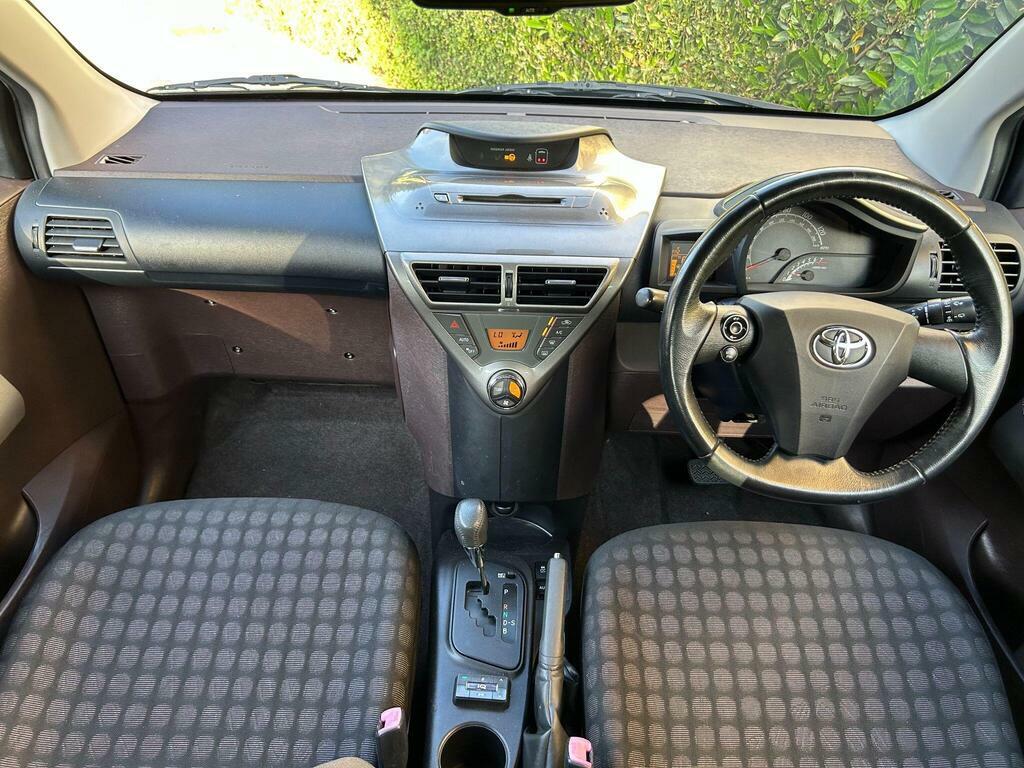 Toyota IQ 1.0 Vvt-i Hatchback White #12